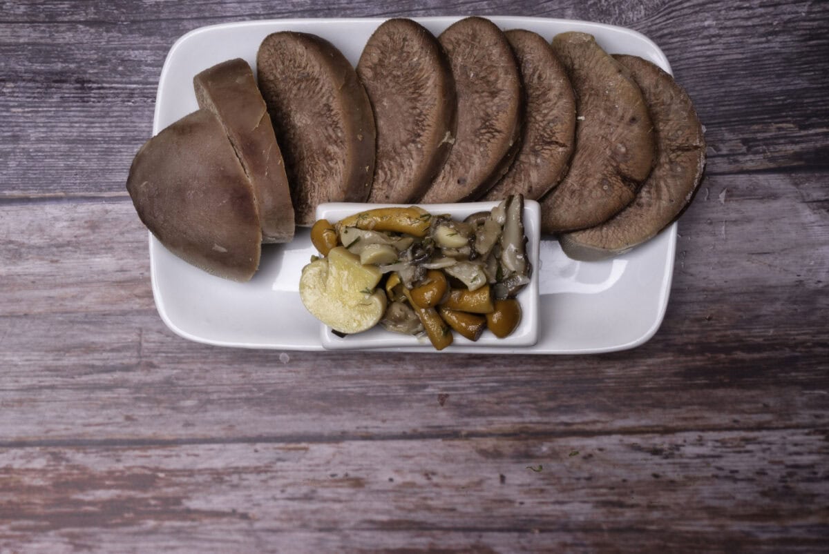 Bravčový jazyk na cesnaku- recept | Gurman.sk