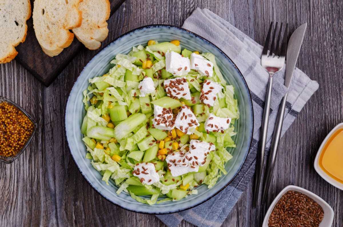 Zelerový šalát s vajcami - recept | Gurman.sk