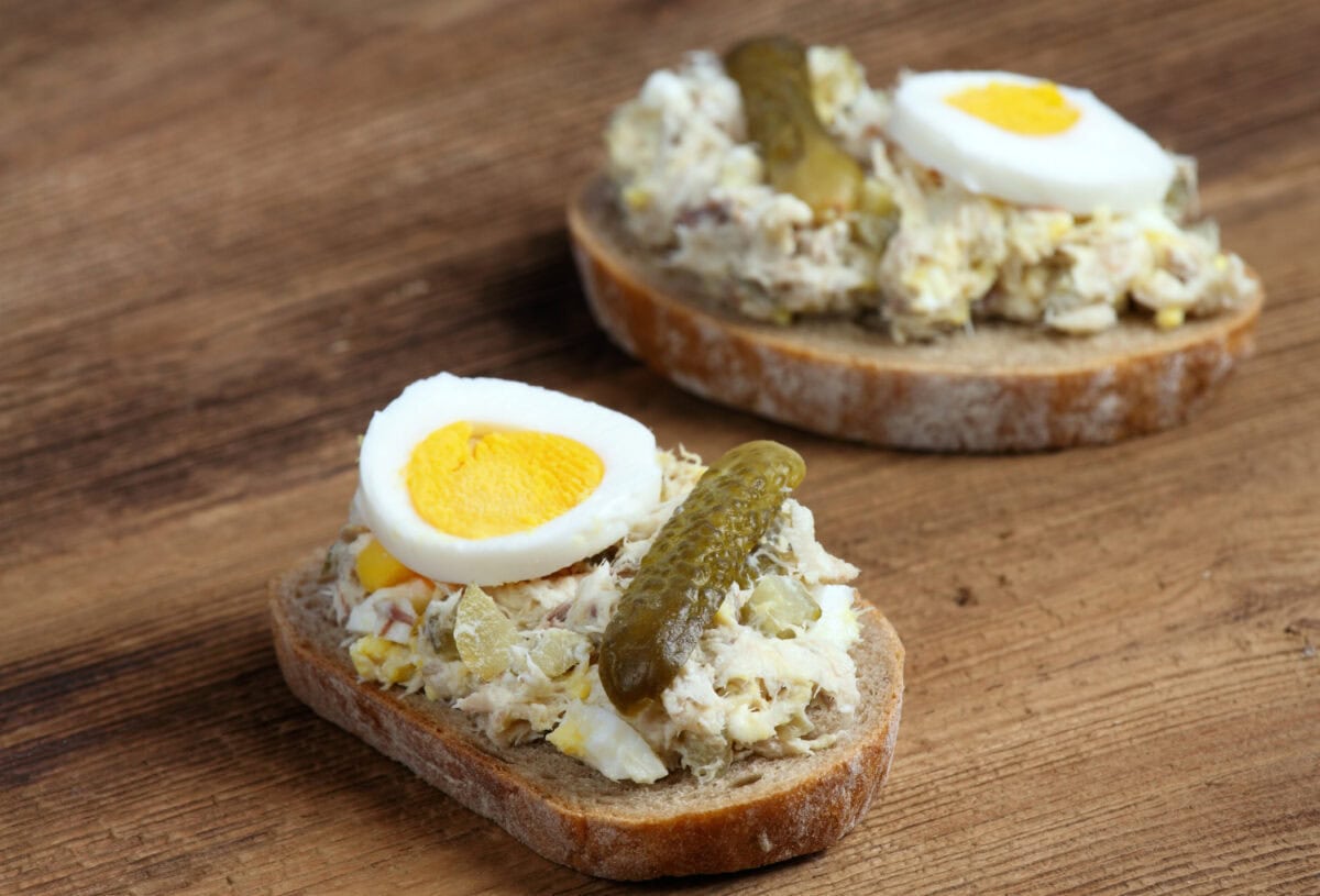 Sardinková nátierka s vajciami - recept | Gurman.sk