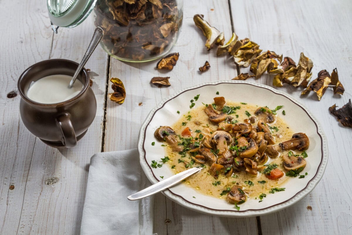 Polievka zo sušených húb- recept | Gurman.sk