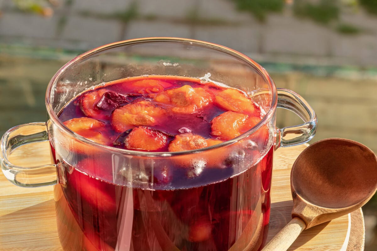 Kompót zo sušených sliviek - recept | Gurman.sk