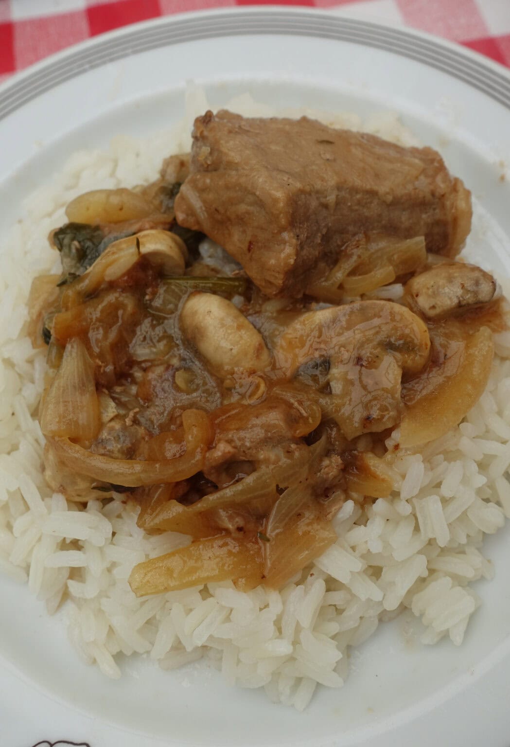 Dusené mäso s hubami a ryžou- recept | Gurman.sk