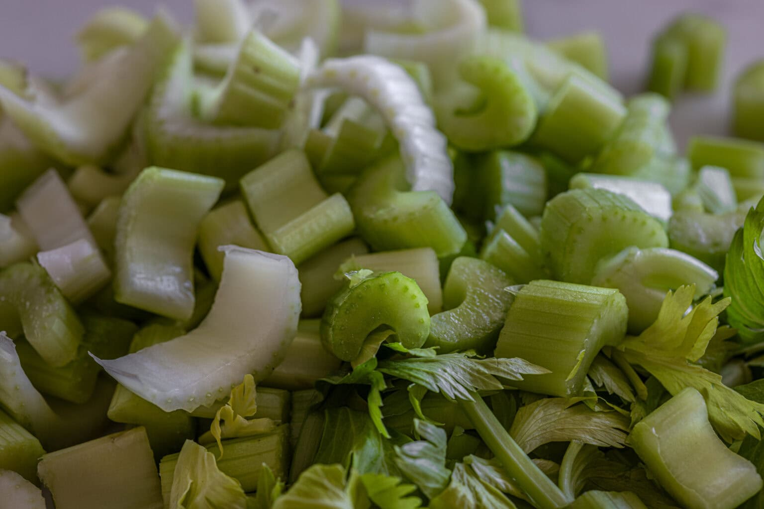Cibuľovo-zelerový šalát- recept | Gurman.sk