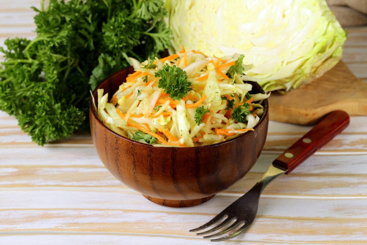 Kapustový šalát s chrenom- recept | Gurman.sk