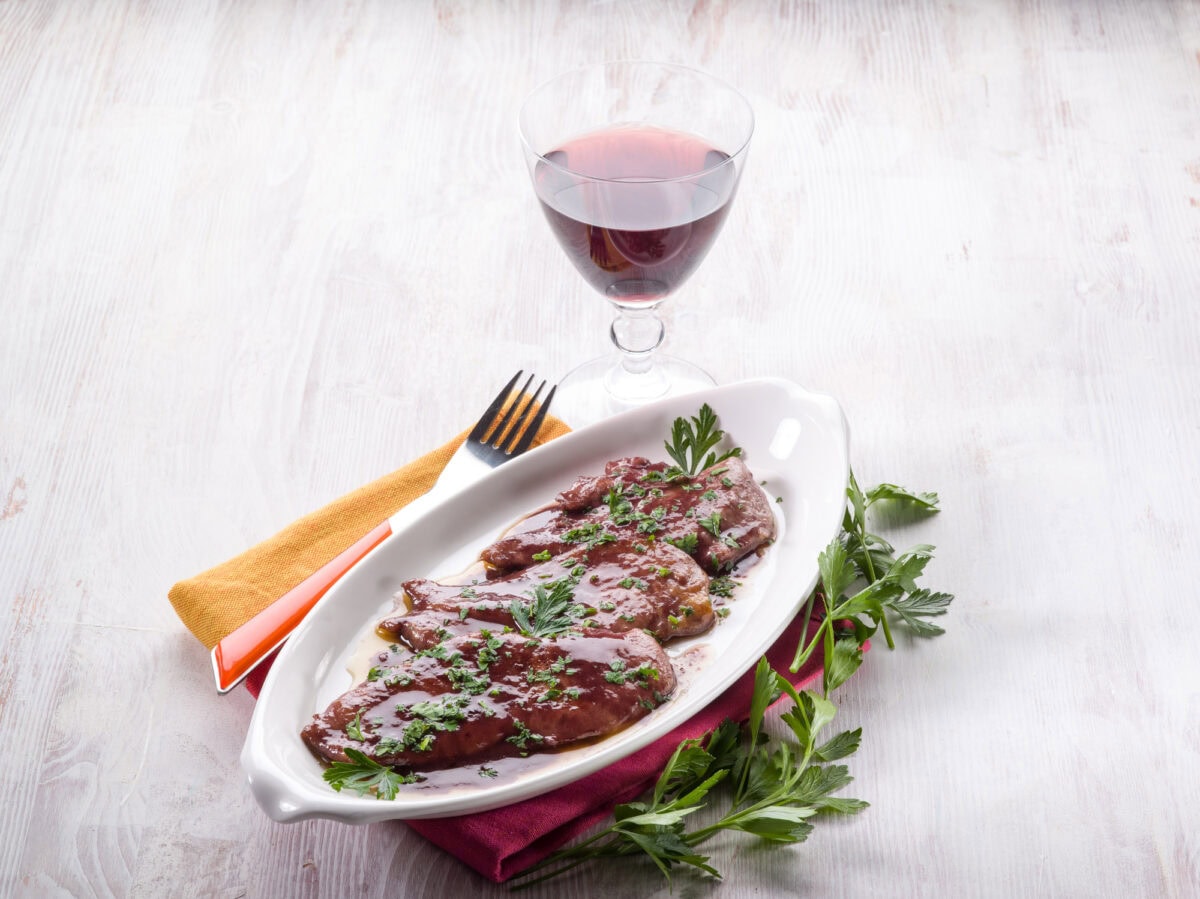 Jelenie rezne na víne - recept | Gurman.sk