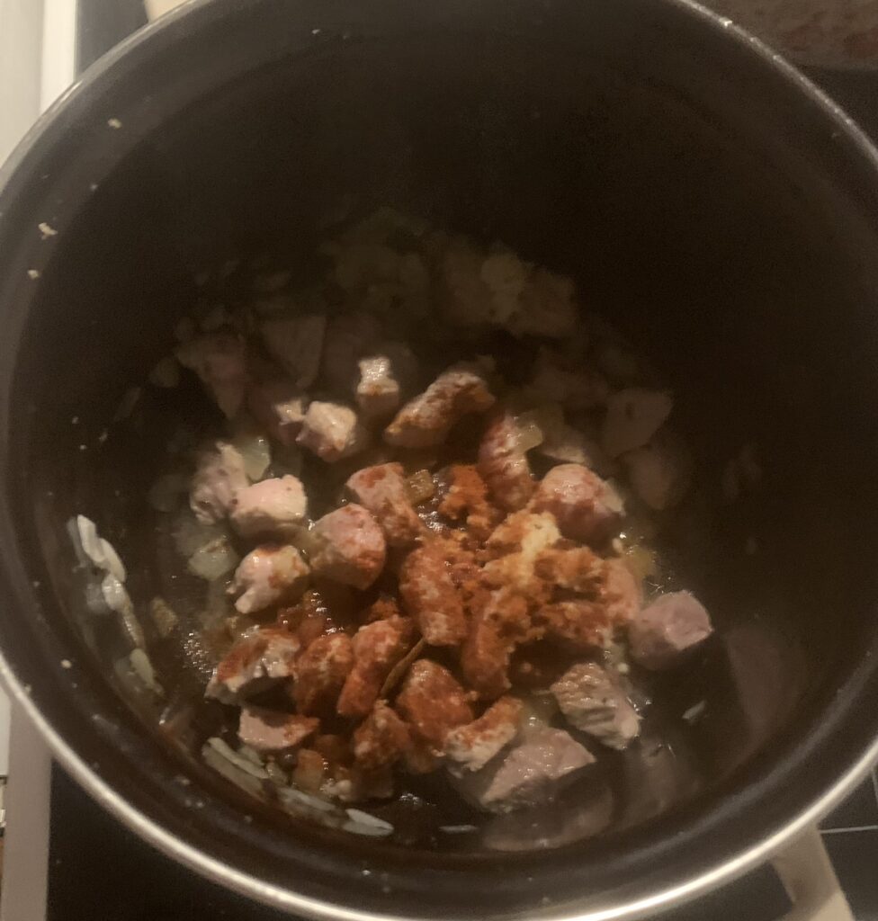 Sviatočná kapustnica s mäsom - recept