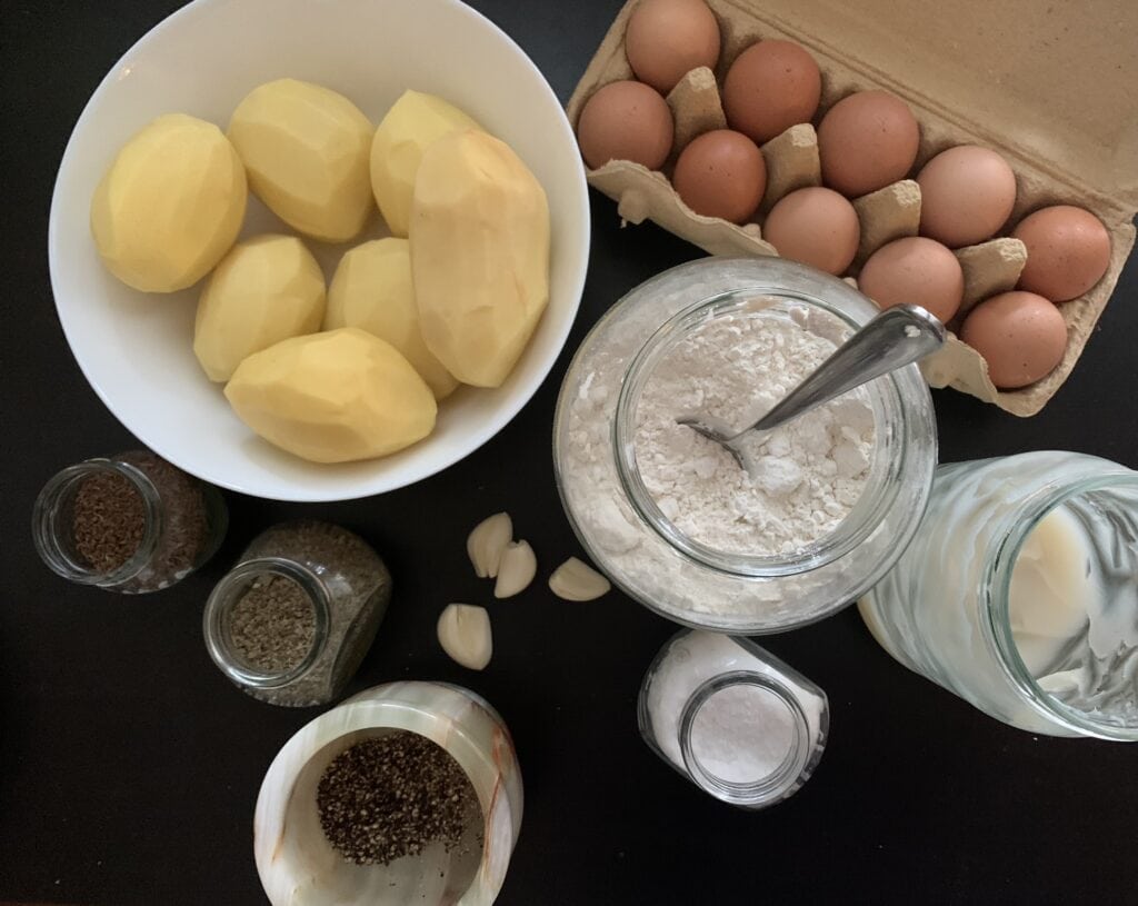 Kuracie soté v zemiakovej placke
