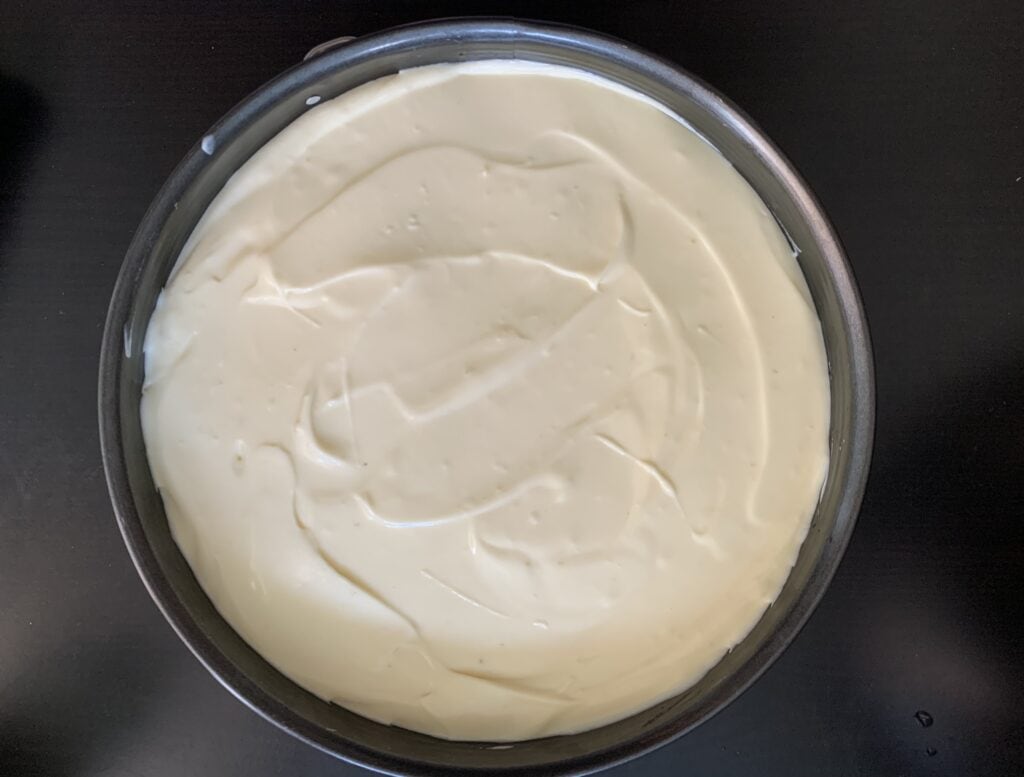 Cheesecake s bielou čokoládou
