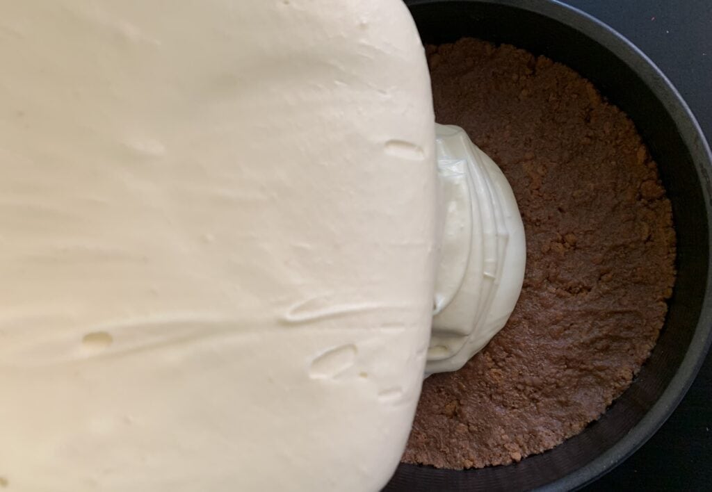 Cheesecake s bielou čokoládou