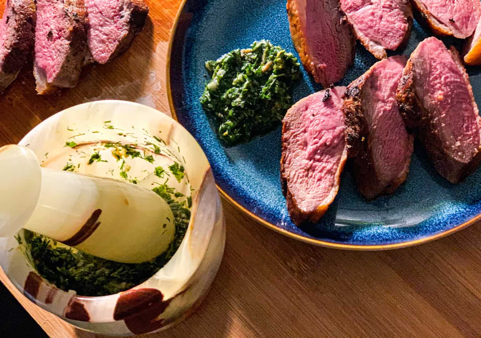 Bylinková salsa k mäsu