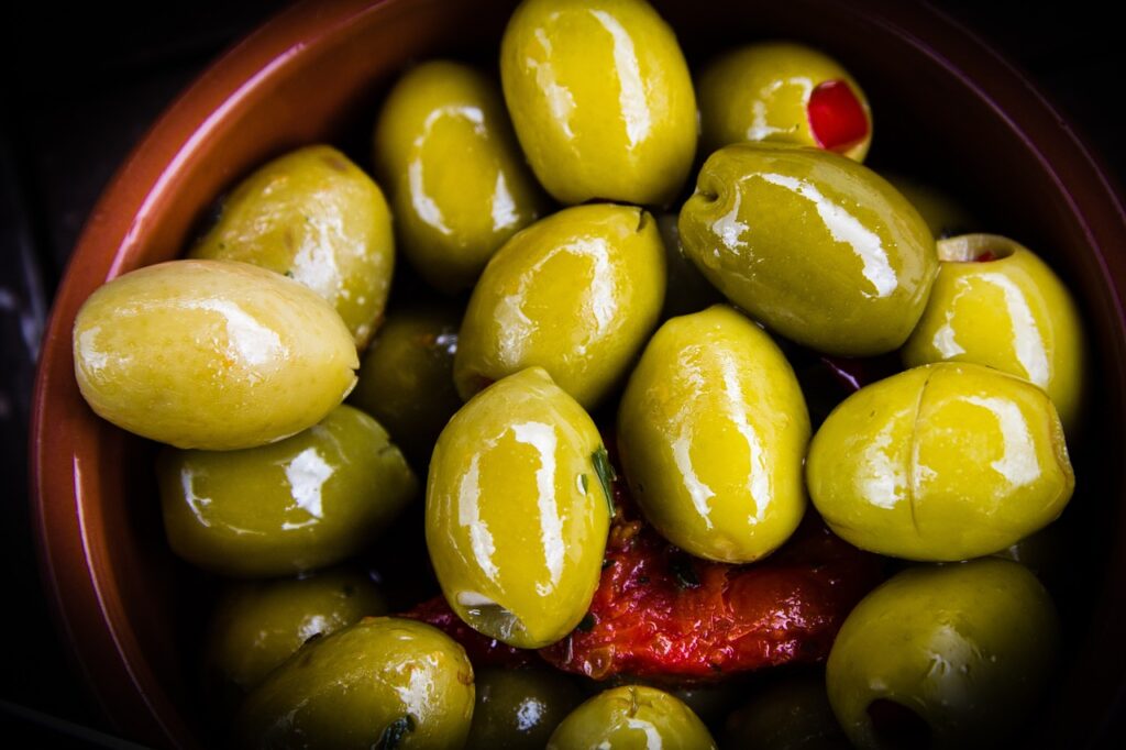 ako odkôstkovať olivy