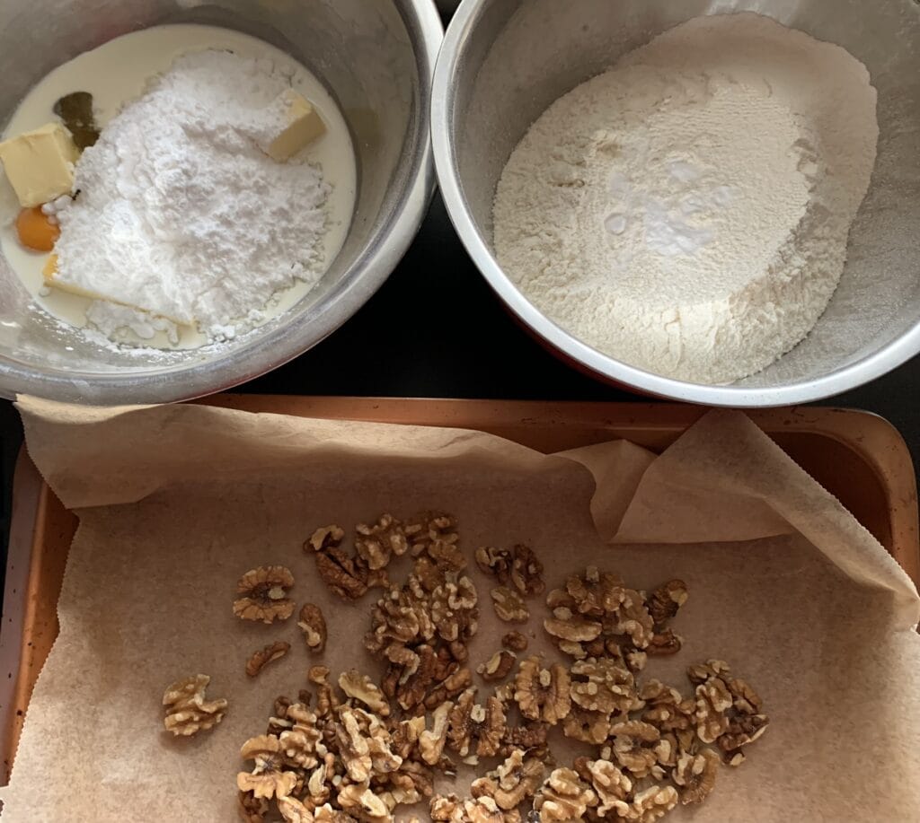 Medovníková torta