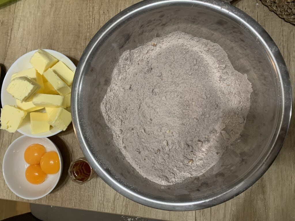 Plnené orechy s čokoládoovým krémom