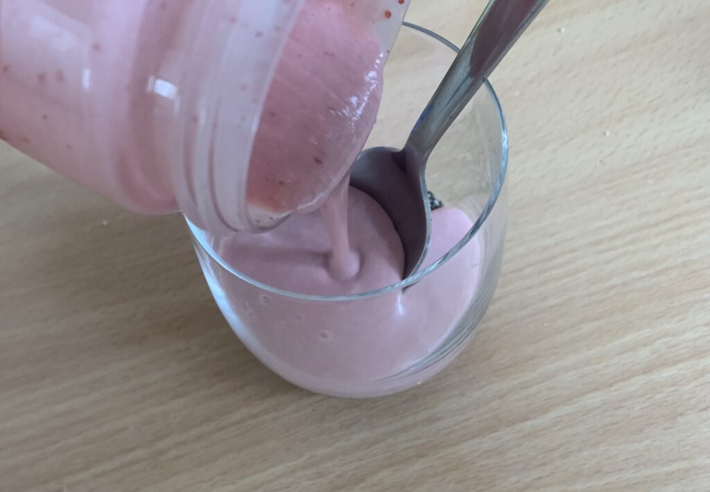 Ovocný chia puding