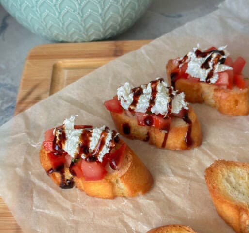 Bruschetta s paradajkami a burratou: recept na chutné predjedlo