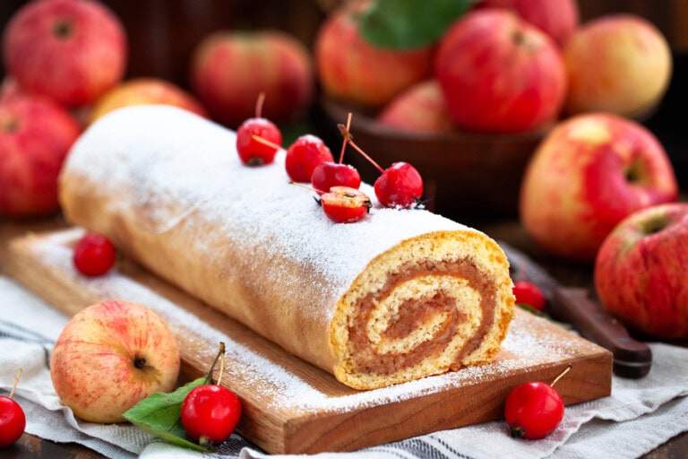 Ako upiecť jablkovú roládu
